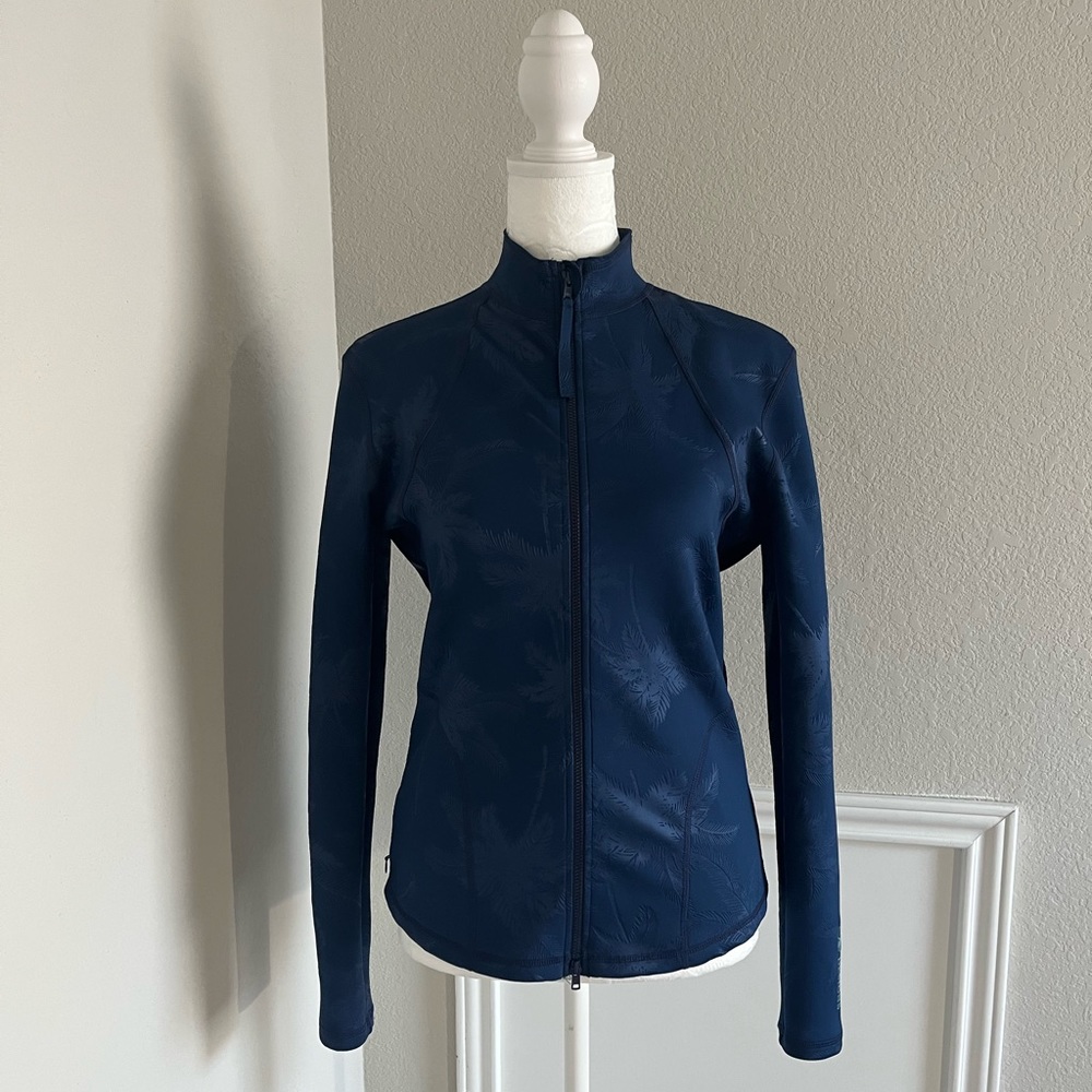 Carve Designs zip up